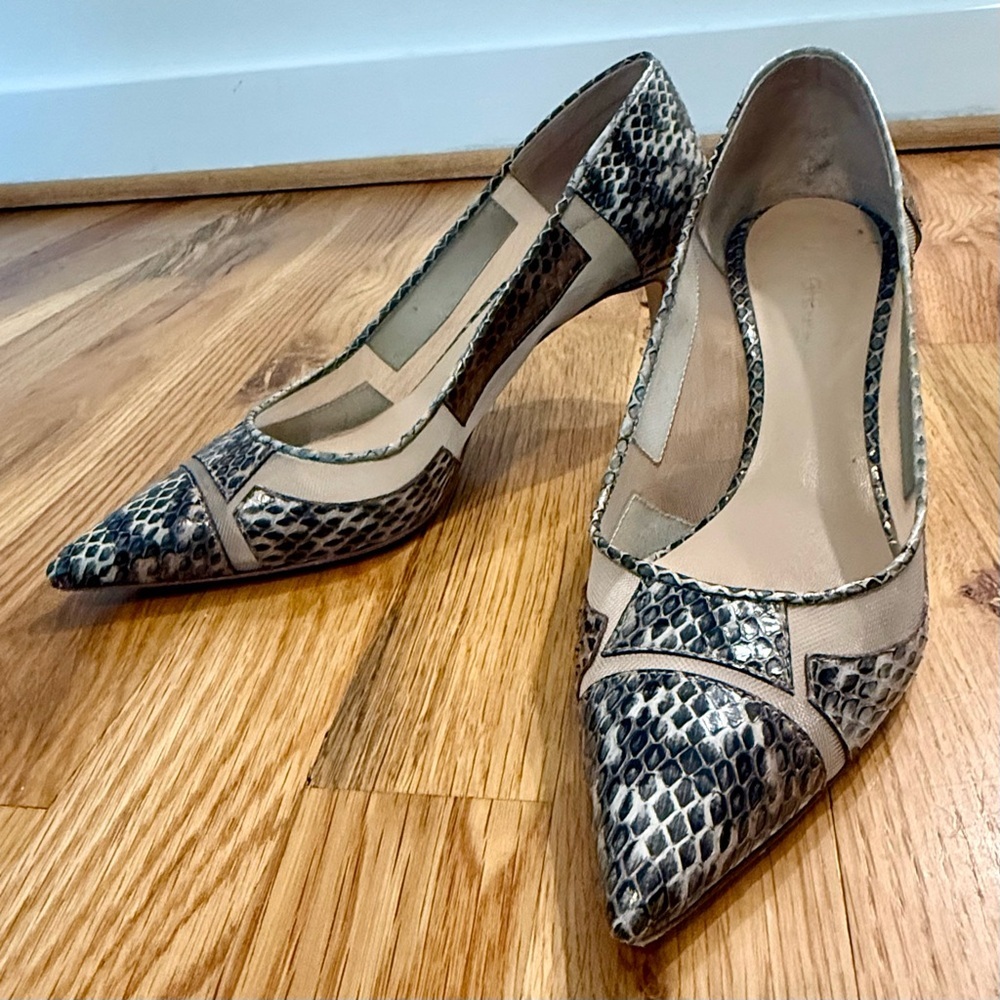 M. Gemi Snakeskin & Mesh Pointed Toe Pumps | Made in Italy | IT 36 / US 6 - Picture 4 of 7